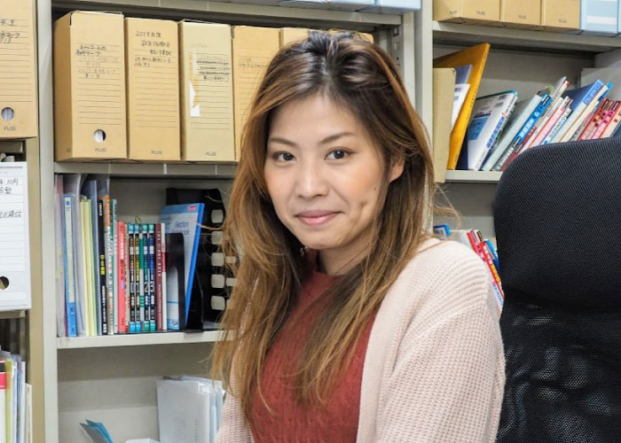 東英予備校講師 池田 真耶